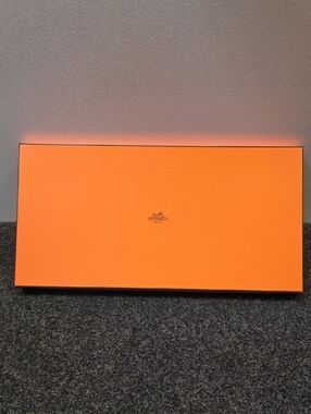Hermès Orange Logo Presentation Box